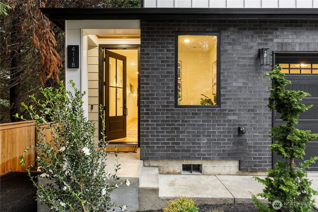 Photo of 4118 161st Avenue SE, Bellevue, WA 98006 (MLS # 2457844)