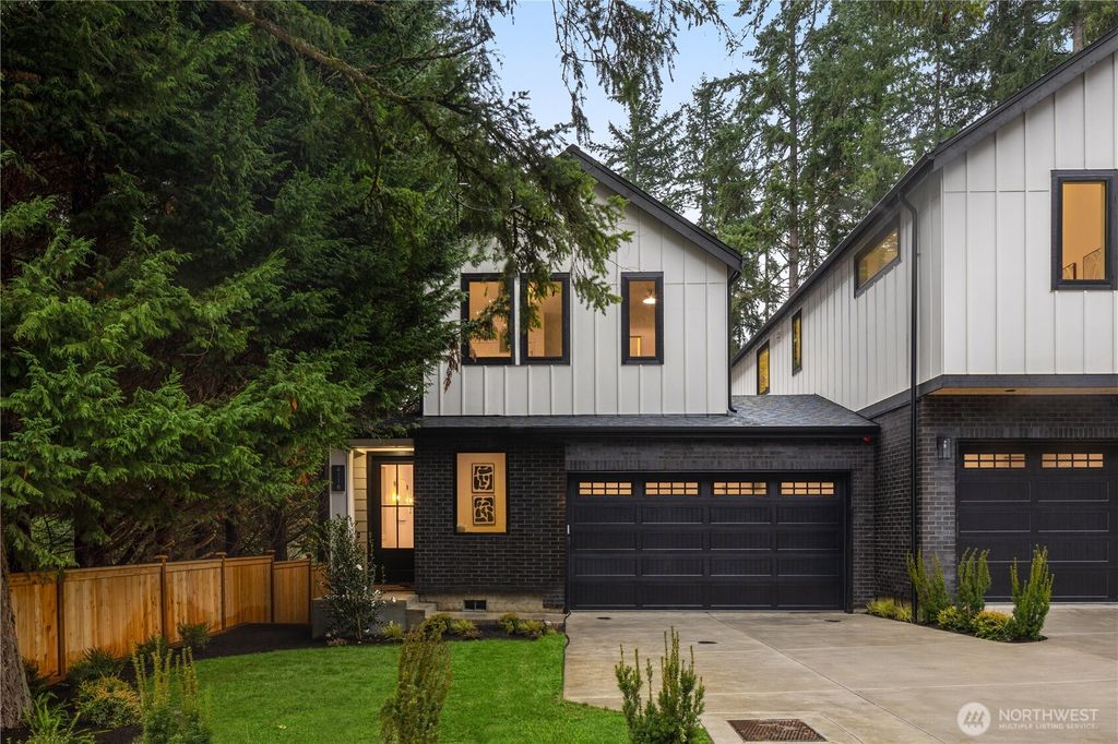 Photo of 4118 161st Avenue SE, Bellevue, WA 98006 (MLS # 2457844)