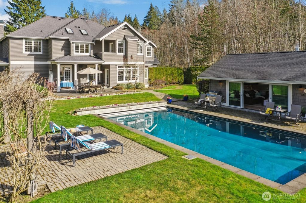 Photo of 5607 256th Avenue NE, Redmond, WA 98053 (MLS # 2334139)