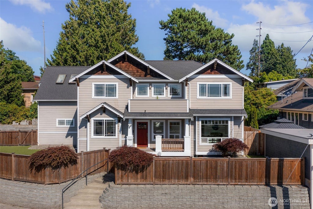 Photo of 7208 8th Avenue NE, Seattle, WA 98115 (MLS # 2571997)