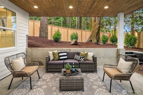 Photo of 11814 NE 103rd Place, Kirkland, WA 98033 (MLS # 2477047)
