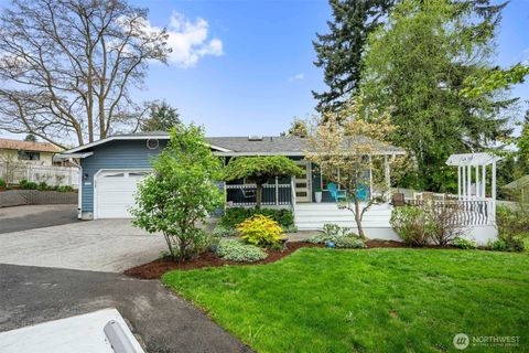 Photo of 25 E Intercity Avenue, Everett, WA 98208 (MLS # 2513972)