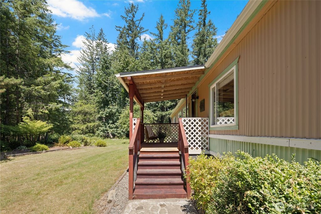 Photo of 27114 320th Avenue SE, Ravensdale, WA 98051 (MLS # 2404487)