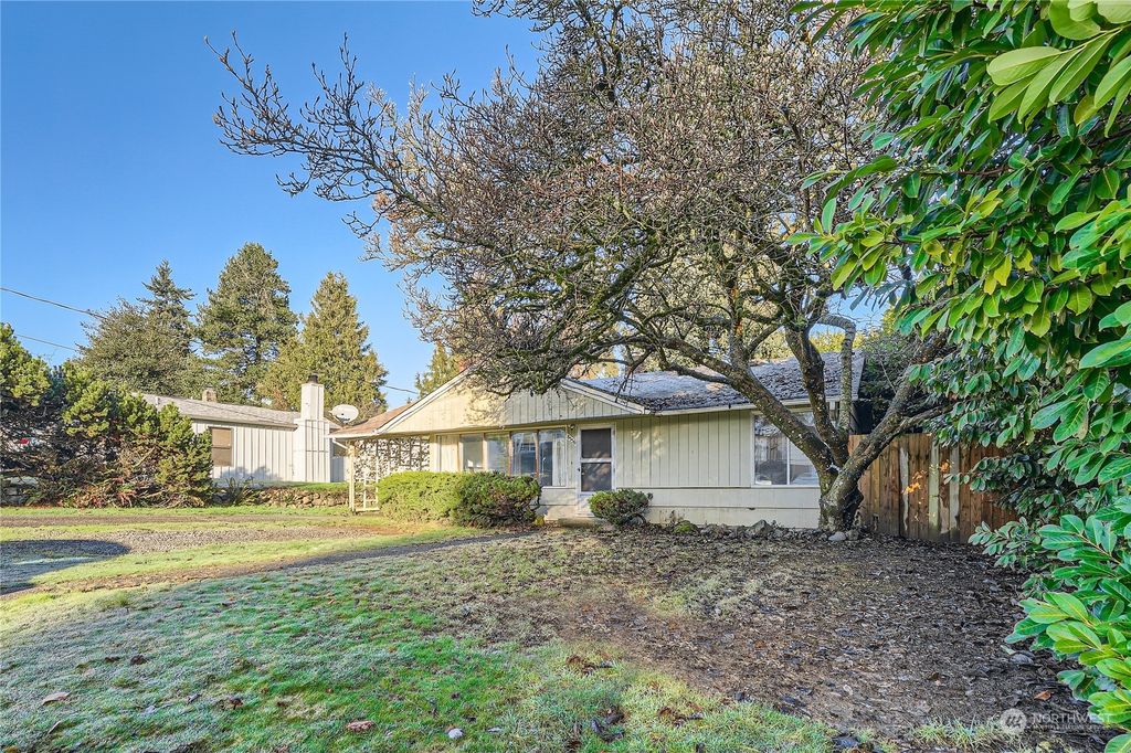 Photo of 8556 S 123rd Place, Seattle, WA 98178 (MLS # 2188801)