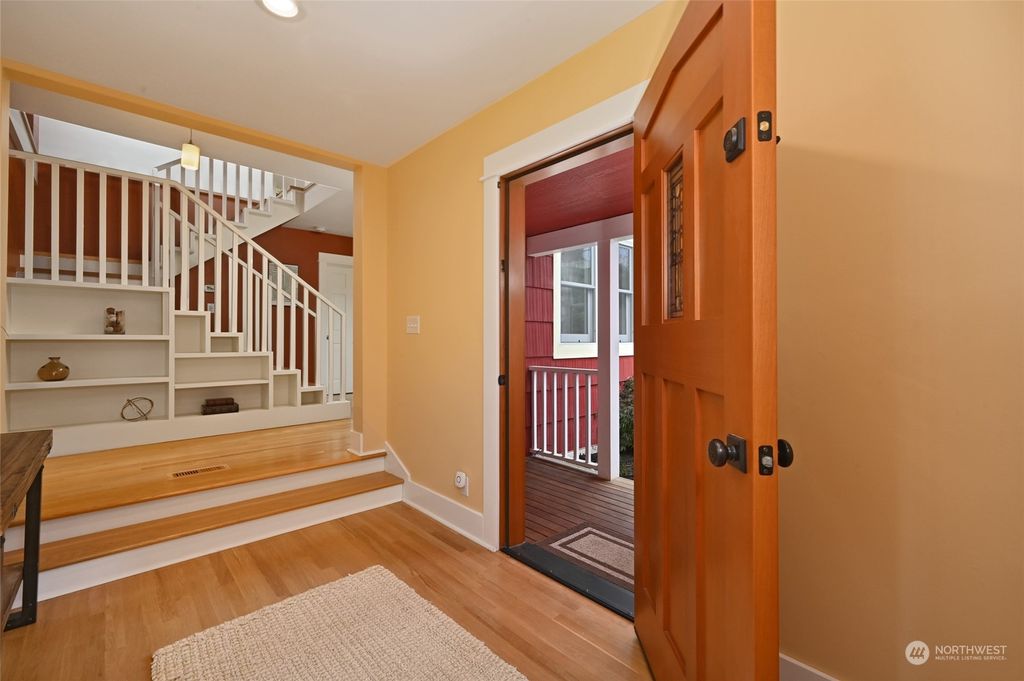 Photo of 145 NE 61st Street, Seattle, WA 98115 (MLS # 2075693)