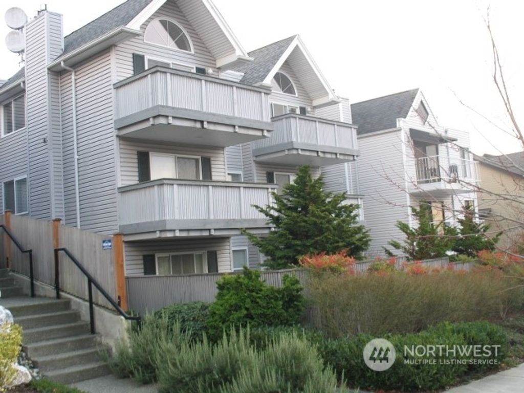 Photo of 4416 44th Avenue SW, Seattle, WA 98116 (MLS # 2155977)