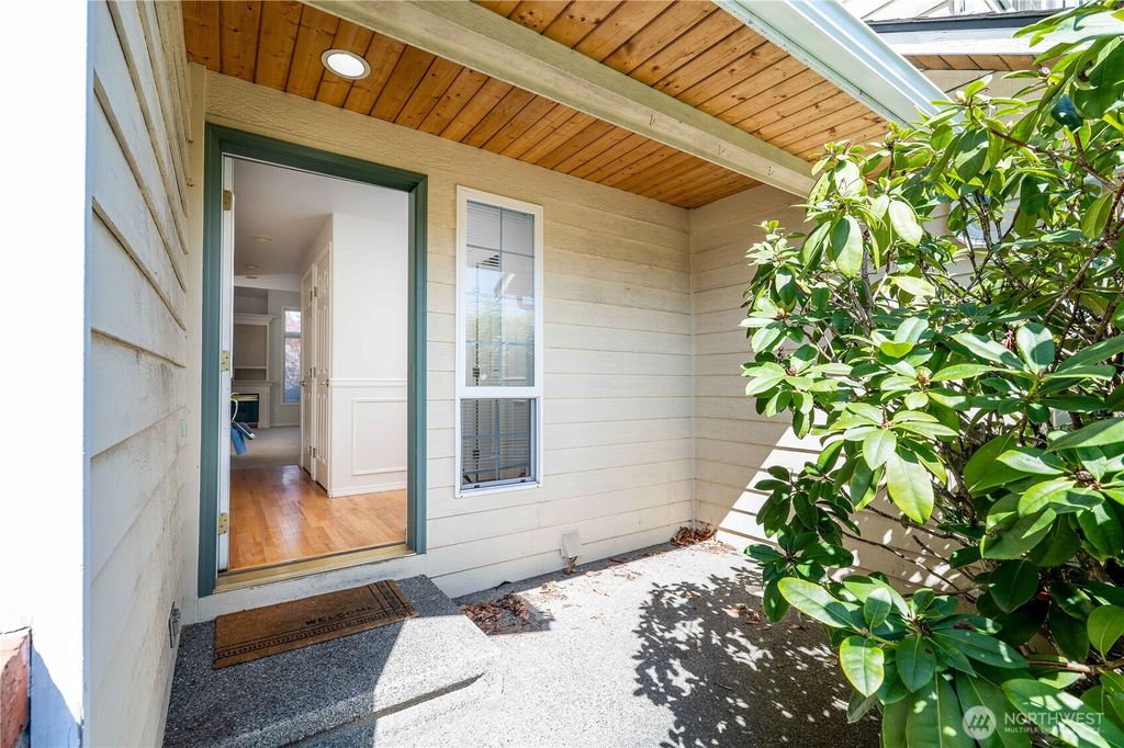 Photo of 4309 NE 84th Street #B, Marysville, WA 98270 (MLS # 2348274)