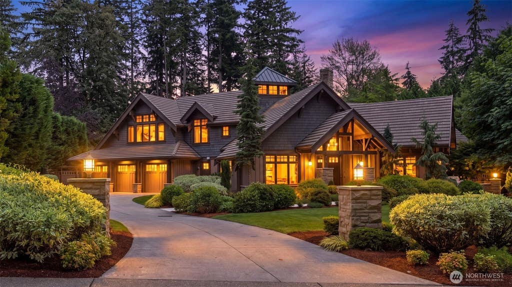 Photo of 19360 163rd Court NE, Woodinville, WA 98072 (MLS # 2545140)
