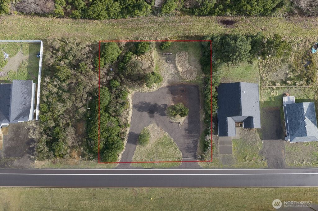 Photo of 1224 E Ocean Shores Boulevard, Ocean Shores, WA 98569 (MLS # 2467075)