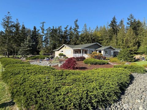 2270 S 7TH Avenue Sequim WA 98382