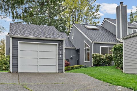 Photo of 2321 SE 8th Drive, Renton, WA 98055 (MLS # 2512709)