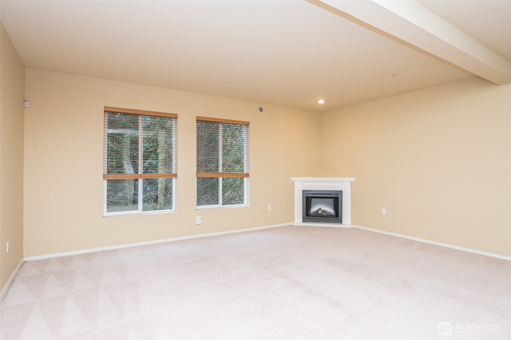 5325 Military Road E B