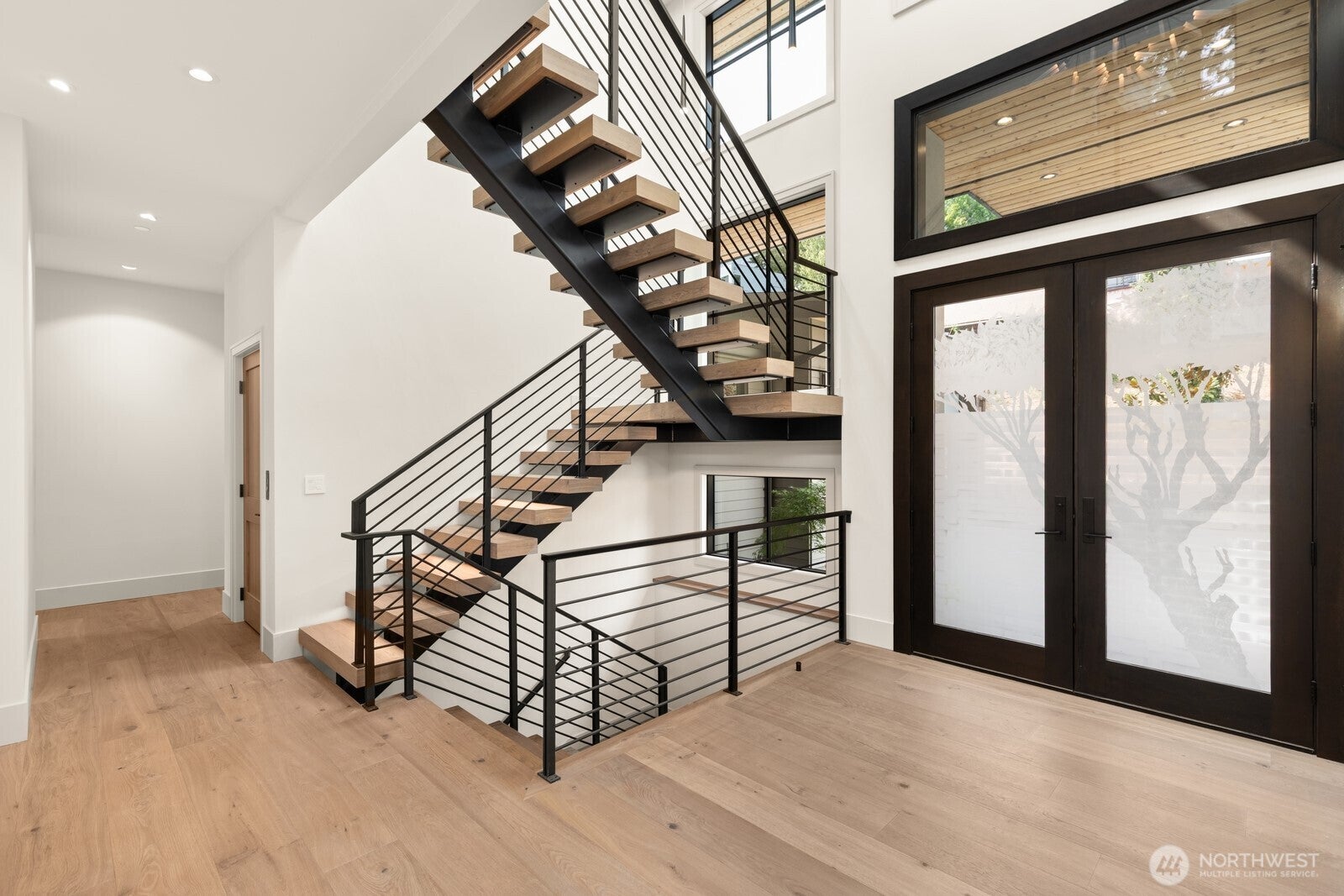 8333 NE Juanita Drive