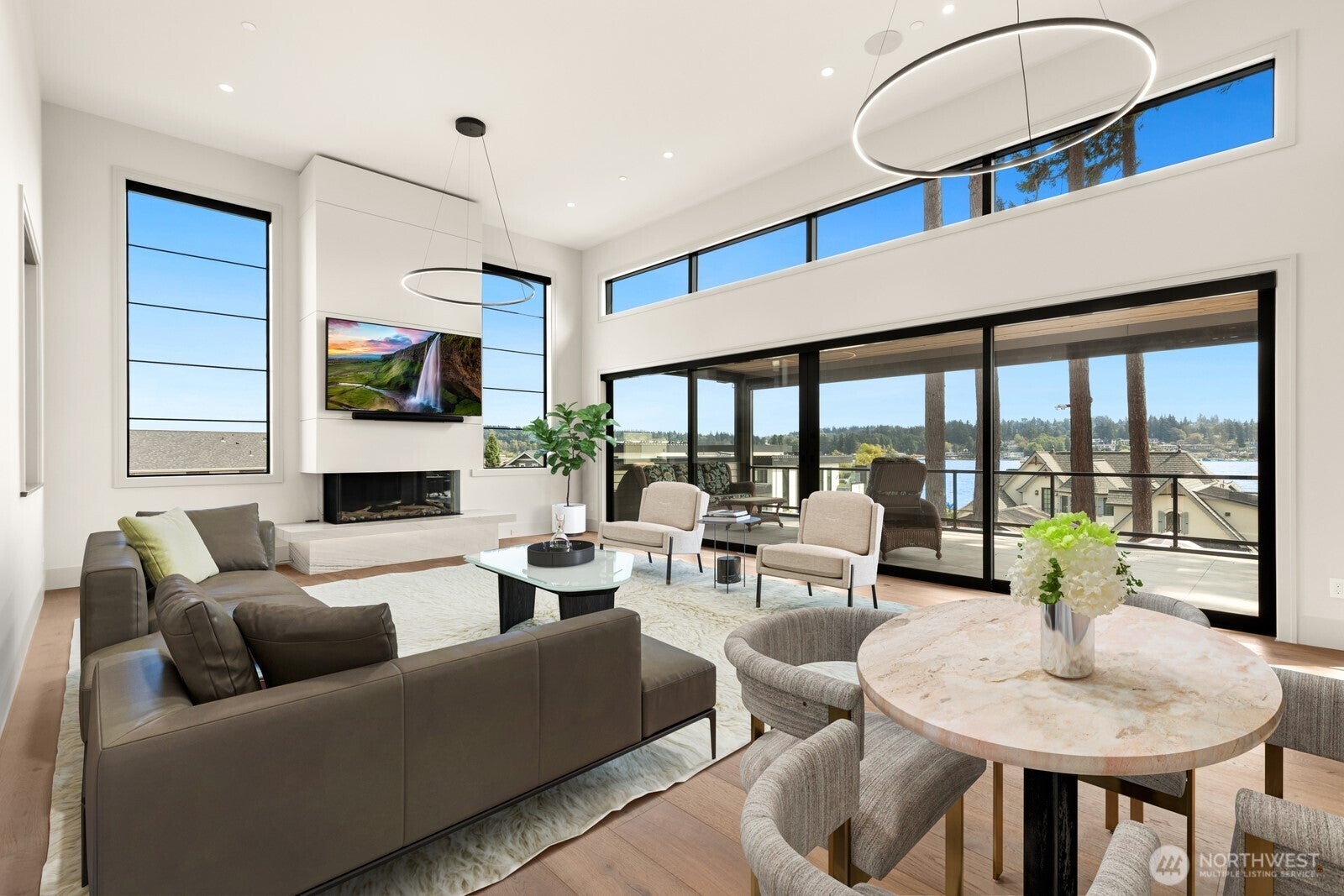 8333 NE Juanita Drive