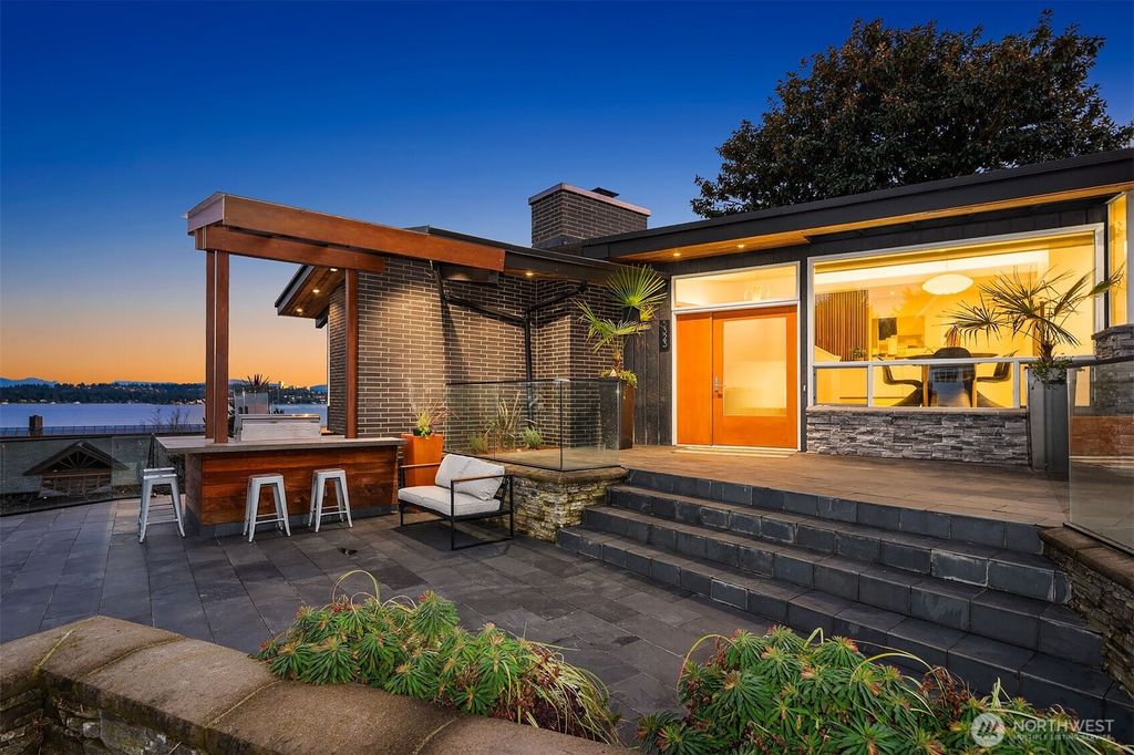 Photo of 5323 NE 42nd Street, Seattle, WA 98105 (MLS # 2469900)