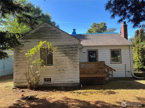 Photo of 10323 3rd AVE, Seattle, WA 98177 (MLS # 2593141)