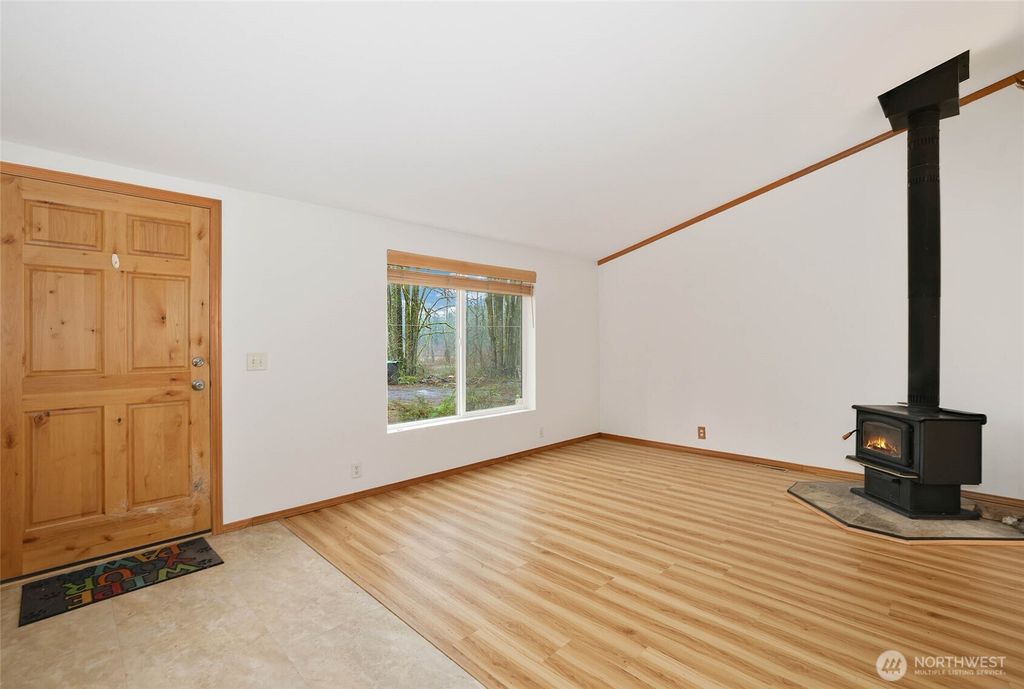 Photo of 18226 SE 164th Street, Renton, WA 98058 (MLS # 2496695)