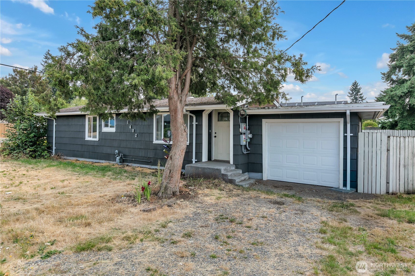 1402 Violet Meadow Street S