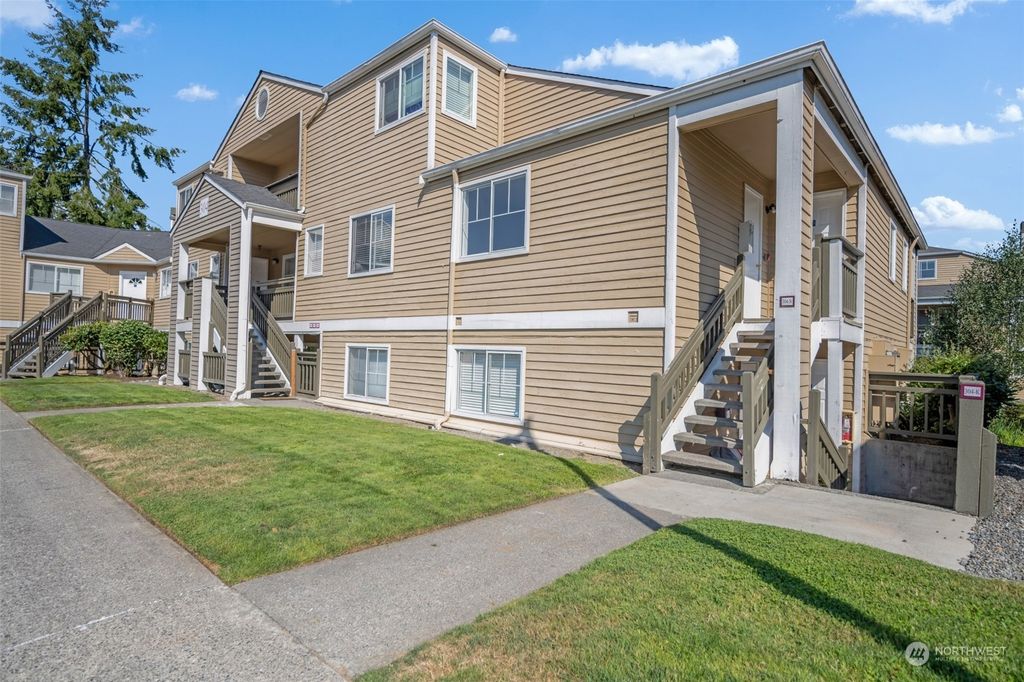 Photo of 5300 Harbour Pointe Boulevard #304N, Mukilteo, WA 98275 (MLS # 2000339)