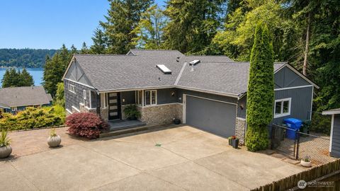 Photo of 12415 6th Avenue NW, Gig Harbor, WA 98332 (MLS # 2555319)