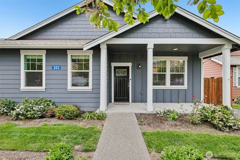 Photo of 353 S 48th Place, Mount Vernon, WA 98274 (MLS # 2529156)