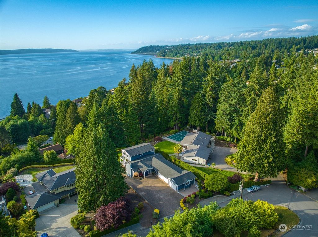 Photo of 8159 Frederick Place, Edmonds, WA 98026 (MLS # 2193478)