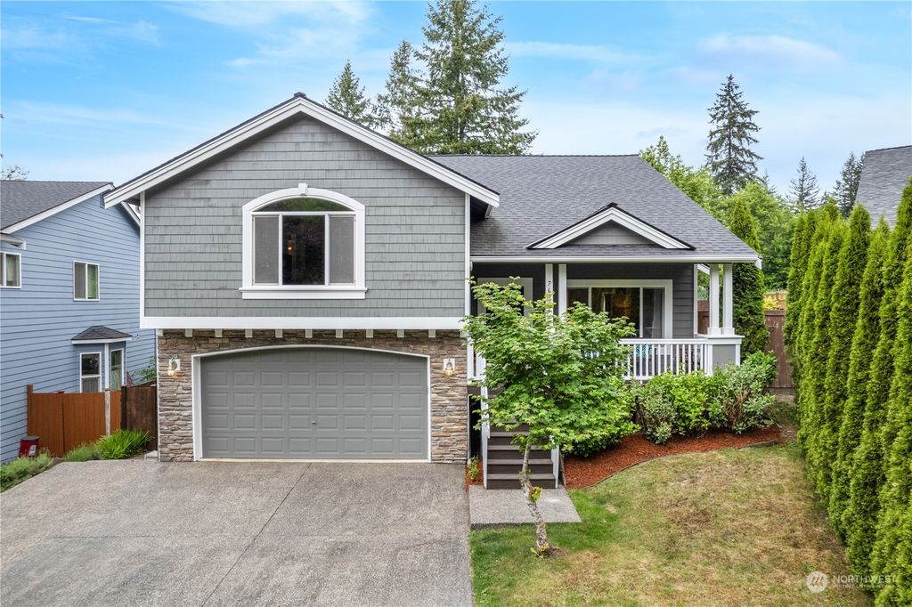 Photo of 7605 50th Place NE, Marysville, WA 98270 (MLS # 2075139)