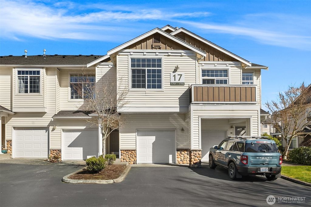 Photo of 1855 Trossachs Boulevard SE #1706, Sammamish, WA 98075 (MLS # 2339395)