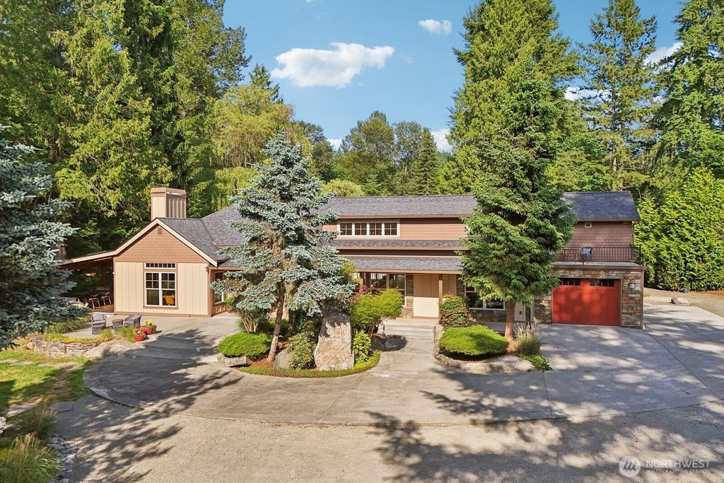 Photo of 3018 Ilwaco Avenue NE, Renton, WA 98059 (MLS # 2419145)