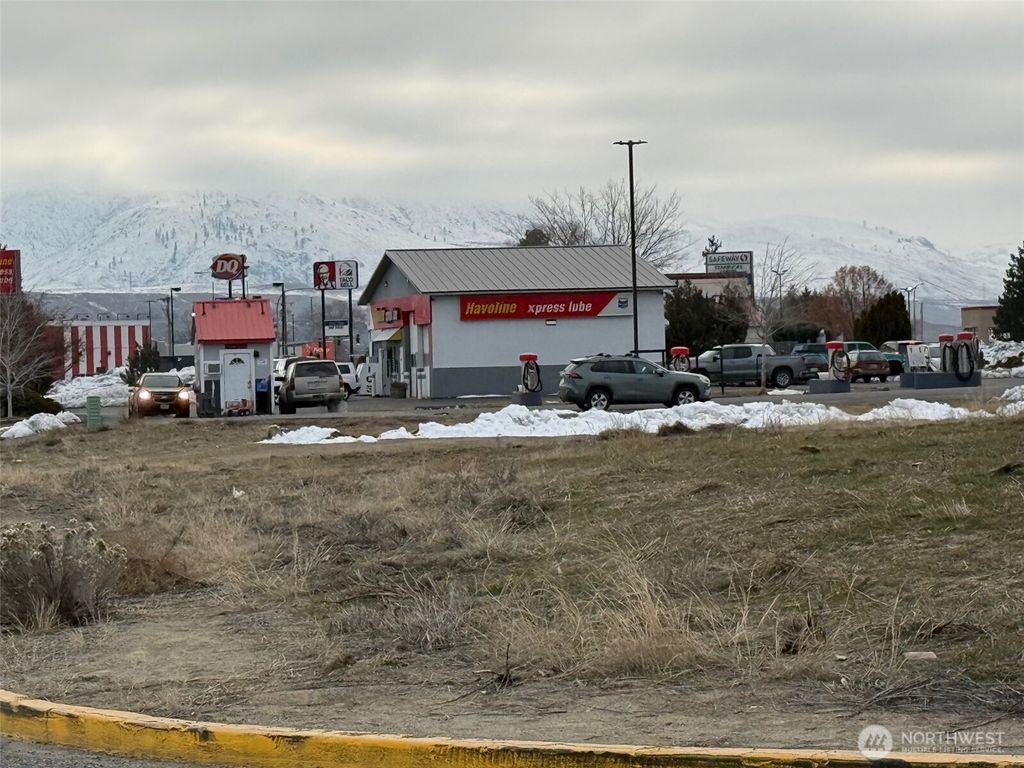 Photo of 8 Omache Drive, Omak, WA 98841 (MLS # 2500525)