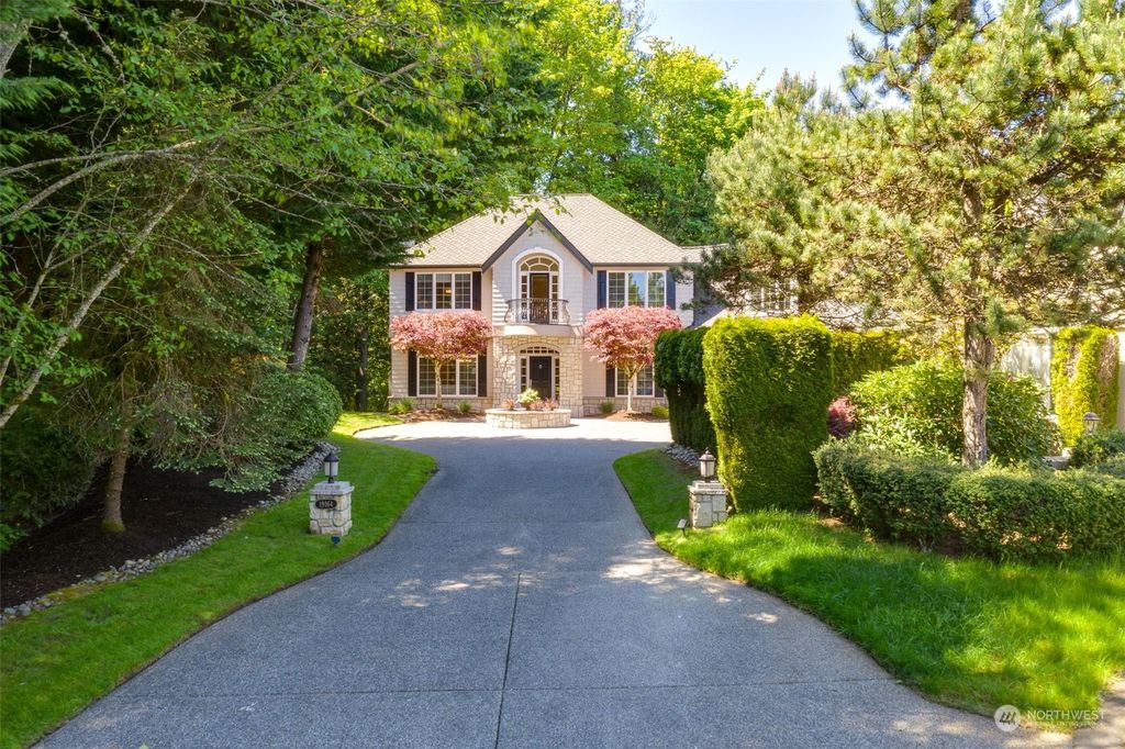 Photo of 19164 NE 44th Court, Sammamish, WA 98074 (MLS # 2227824)