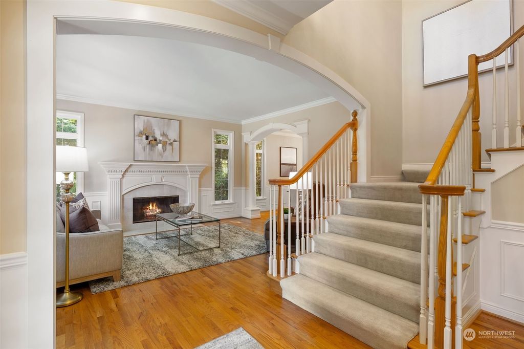 Photo of 19164 NE 44th Court, Sammamish, WA 98074 (MLS # 2227824)