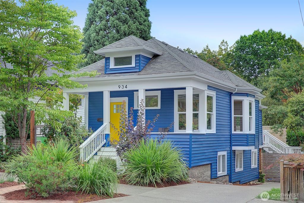 Photo of 934 25th Avenue S, Seattle, WA 98144 (MLS # 2431153)