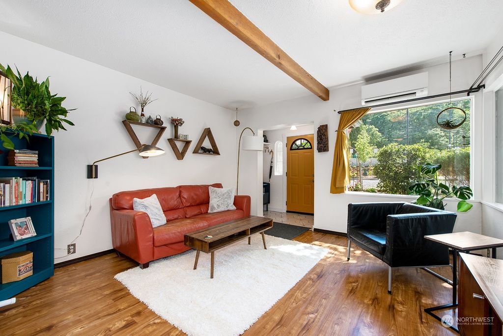 Photo of 6951 23rd Avenue SW, Seattle, WA 98106 (MLS # 2127043)