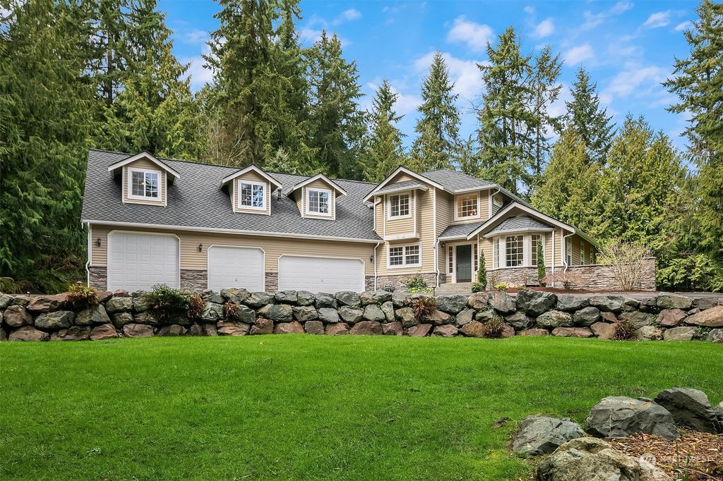 Photo of 18524 NE 137th Street, Woodinville, WA 98072 (MLS # 2047885)