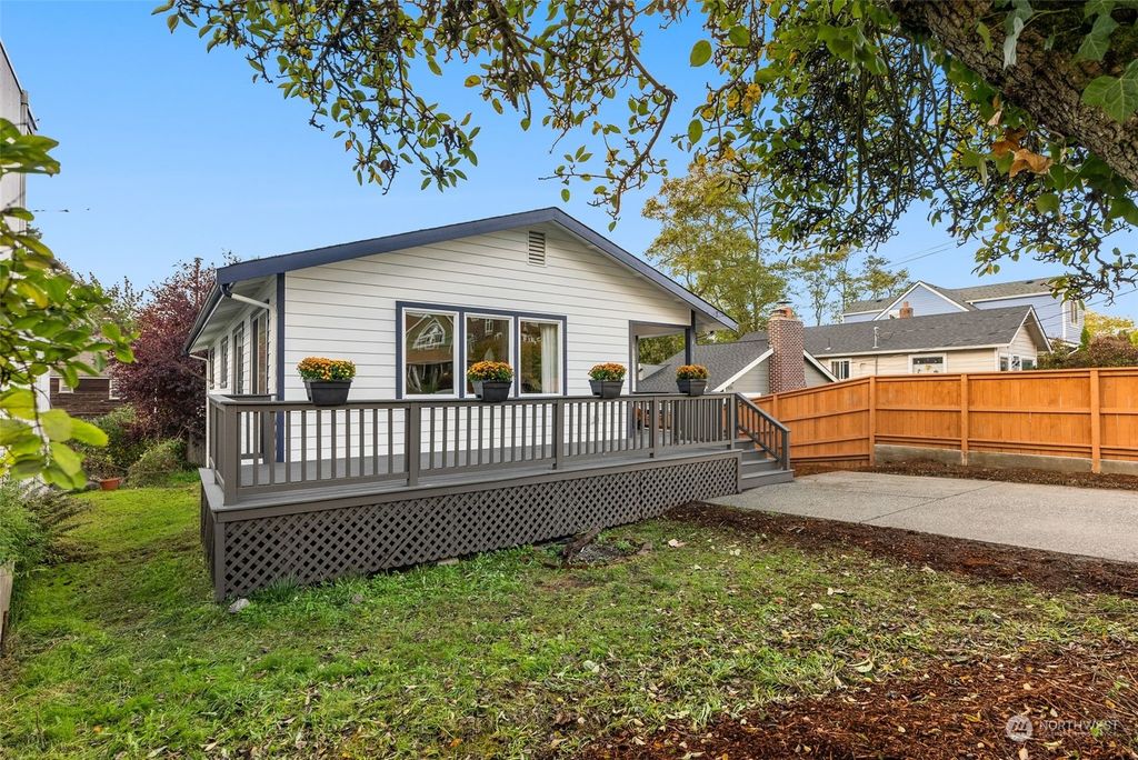 Photo of 4139 20th Avenue SW, Seattle, WA 98106 (MLS # 2173343)