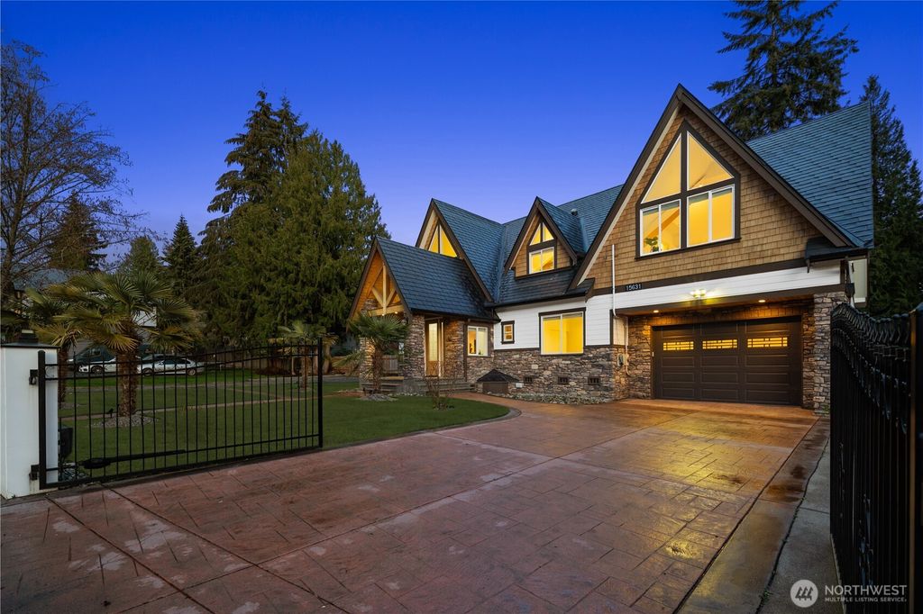 Photo of 15631 Meadow Road, Lynnwood, WA 98087 (MLS # 2346137)