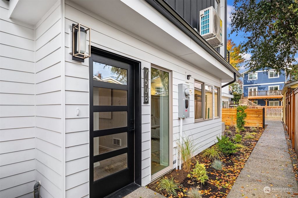 Photo of 750 N 66th Street #B, Seattle, WA 98103 (MLS # 2172431)