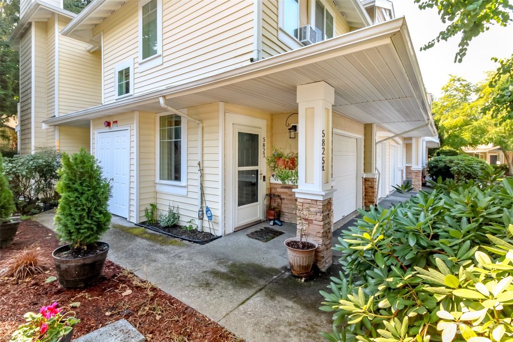 Photo of 5827 S 234th Place #5-2, Kent, WA 98032 (MLS # 1999378)