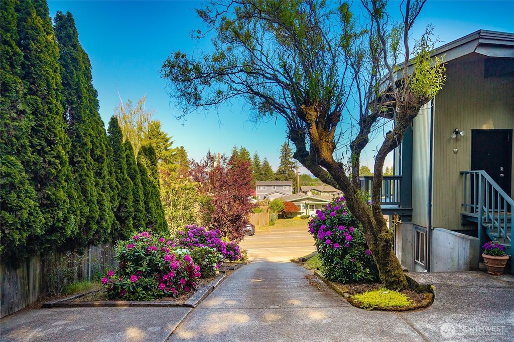 Photo of 4654 N Vassault Street, Tacoma, WA 98407 (MLS # 2528113)