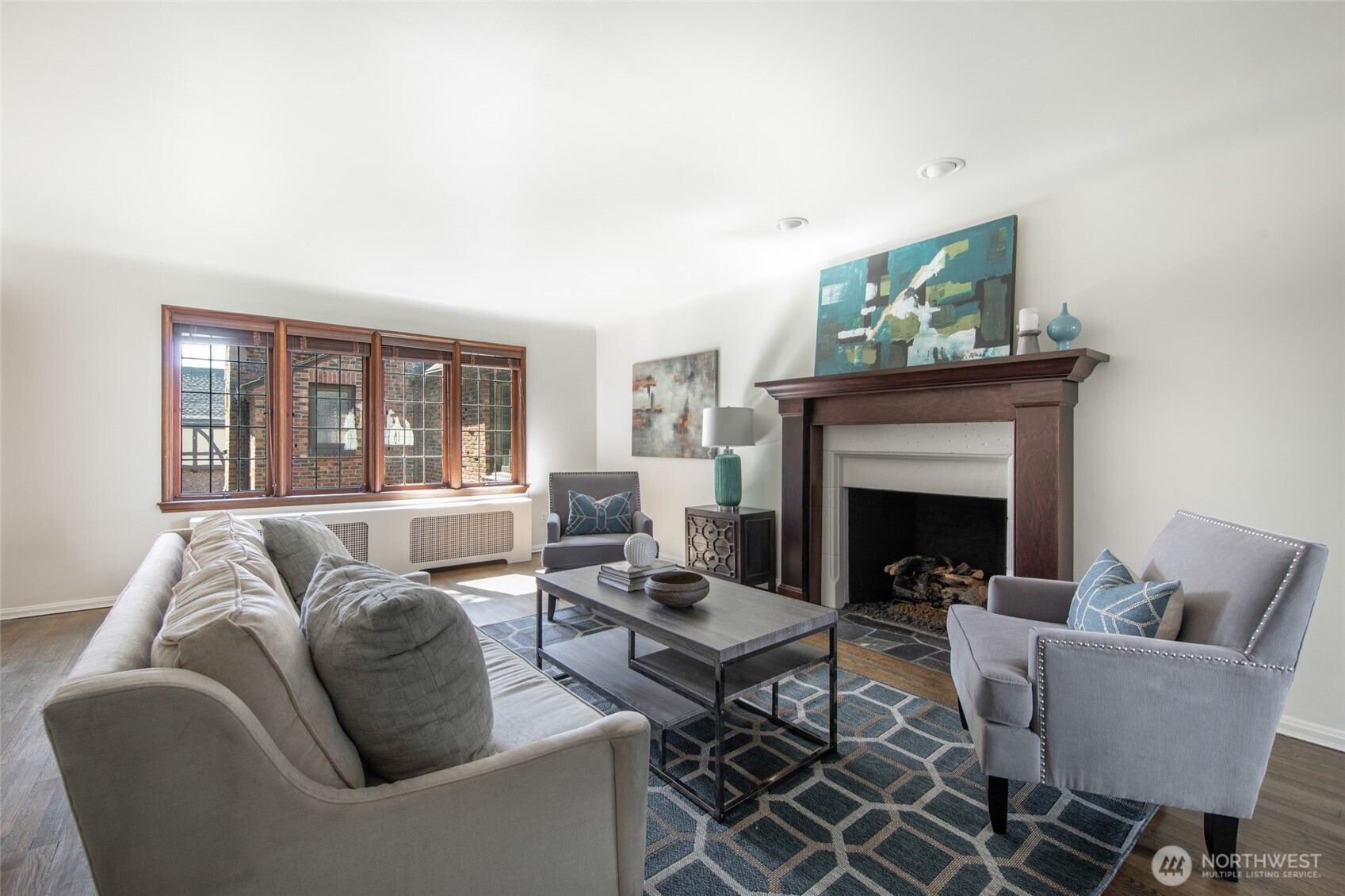 1014 E Roy Street 36