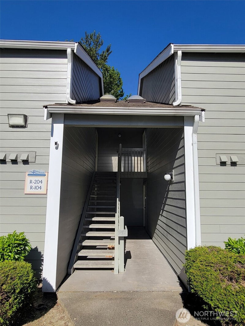 1835 S 286th Lane R104