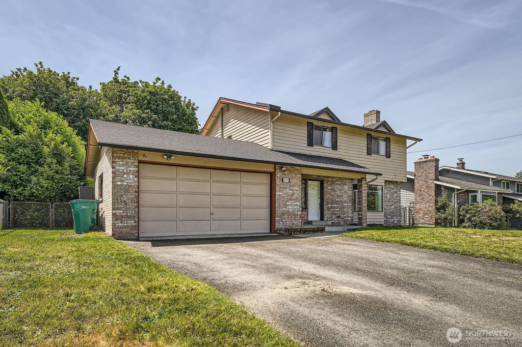 Photo of 5521 S 362nd St. St, Auburn, WA 98001 (MLS # 2390112)