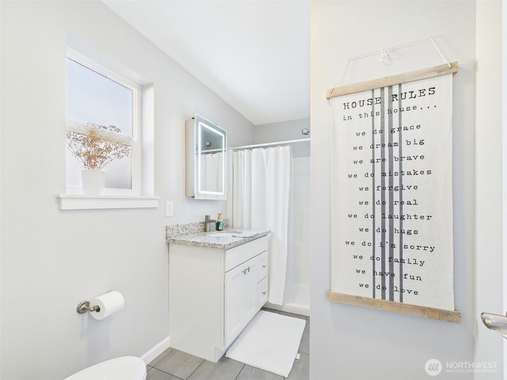 listing image 9361342132656024468