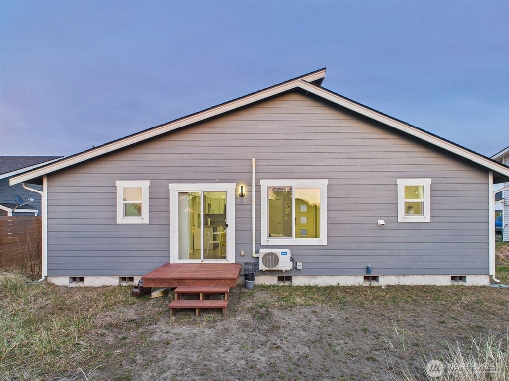 listing image 9361004847133067356