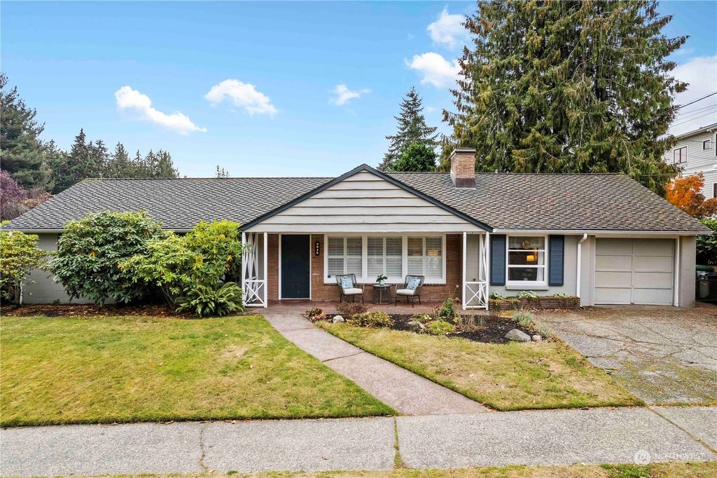 Photo of 4215 NE 85th Street, Seattle, WA 98115 (MLS # 2016463)