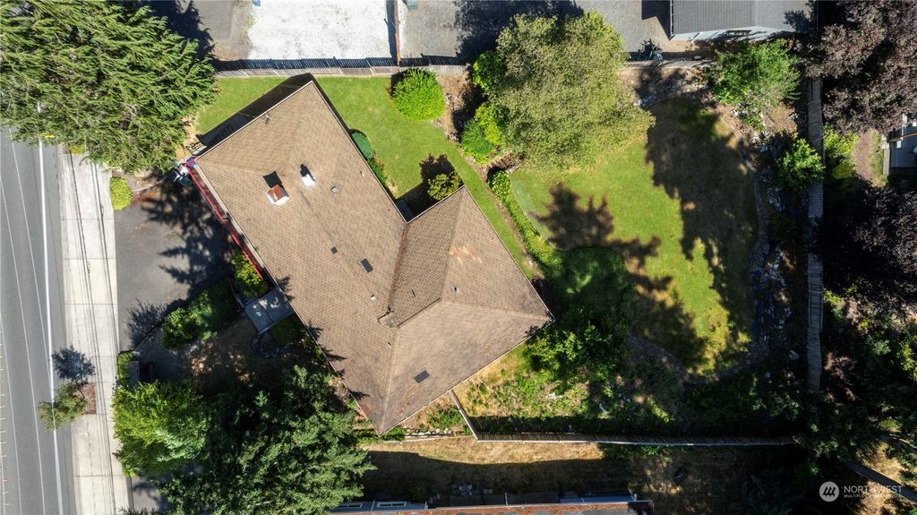 Photo of 15109 SE Newport Way, Bellevue, WA 98006 (MLS # 2264417)