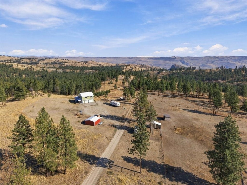 Photo of 649 Bill Oules Lane, Chelan, WA 98816 (MLS # 2597996)