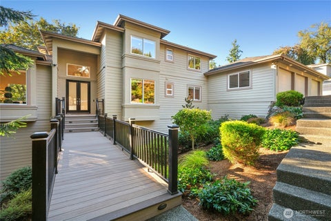 Photo of 5753 152nd Avenue SE, Bellevue, WA 98006 (MLS # 2591759)