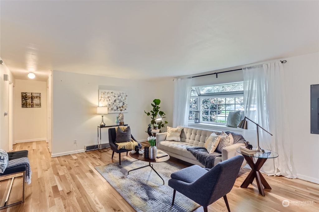 Photo of 22821 58th Avenue W, Mountlake Terrace, WA 98043 (MLS # 2215089)